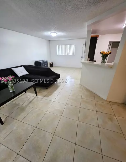 3465 NW 44th St #103, Oakland Park, FL 33309