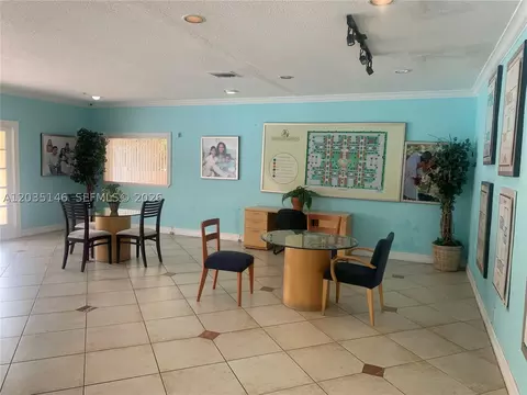 View/Area - 18101 NW 68th Ave #E105, Hialeah, FL 33015 photo 2 of 2