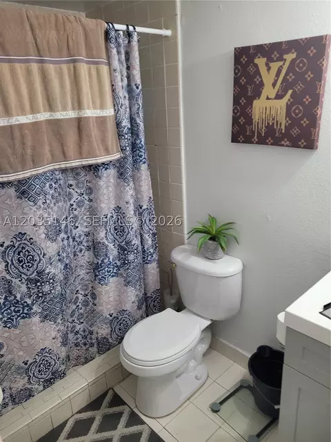 Bath - 18101 NW 68th Ave #E105, Hialeah, FL 33015 photo 1 of 2