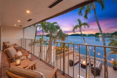 5002 SW 72nd Ave, Miami, FL 33155