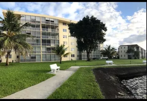 2999 Point East Dr #C301, Aventura, FL 33160