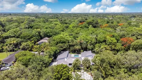 View/Area - 6460 SW 133rd Dr, Pinecrest, FL 33156 photo 1 of 5
