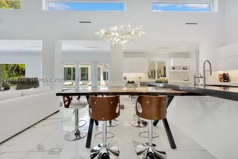 Dining - 6460 SW 133rd Dr, Pinecrest, FL 33156 photo 4 of 4
