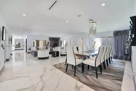 Dining - 6460 SW 133rd Dr, Pinecrest, FL 33156 photo 3 of 4