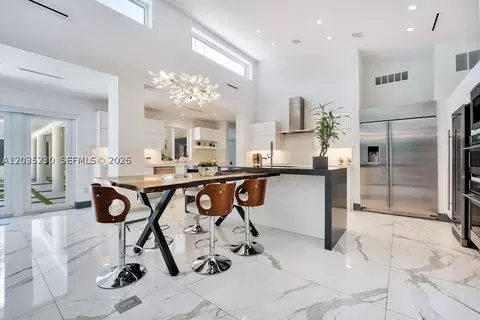 Kitchen - 6460 SW 133rd Dr, Pinecrest, FL 33156 photo 7 of 8