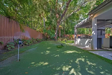 Exterior - 6460 SW 133rd Dr, Pinecrest, FL 33156 photo 3 of 13