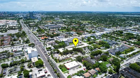421 NE 1st St #101, Hallandale Beach, FL 33009