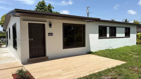 2930 SW 106th Ave, Miami, FL 33165