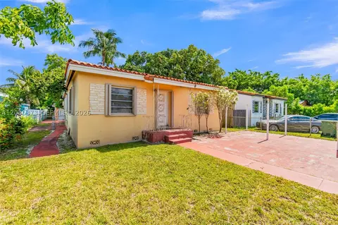 Exterior - 151 E 16th St, Hialeah, FL 33010 photo 2 of 7