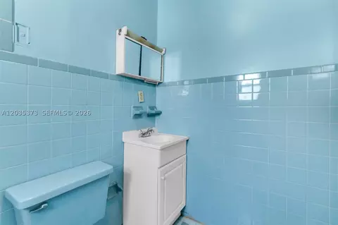 Bath - 151 E 16th St, Hialeah, FL 33010 photo 3 of 3