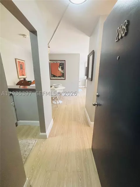 1255 Collins Ave #208, Miami Beach, FL 33139