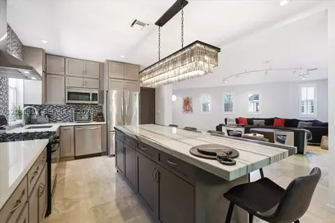 2917 Jackson Ave, Miami, FL 33133