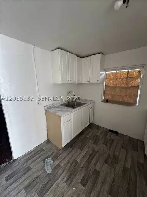 2125 W 5th Ave, Hialeah, FL 33010 photo 3