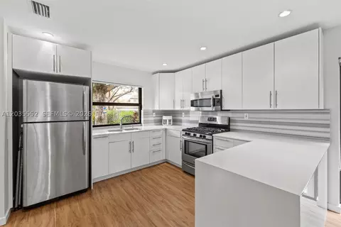 11045 SW 113th Pl, Miami, FL 33176