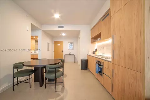 11 NE 6th #1403, Miami, FL 33132