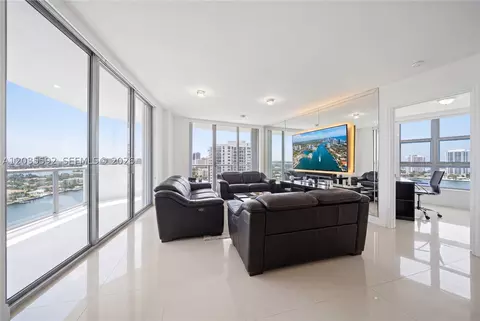 3530 Mystic Pointe Dr #2013, Aventura, FL 33180