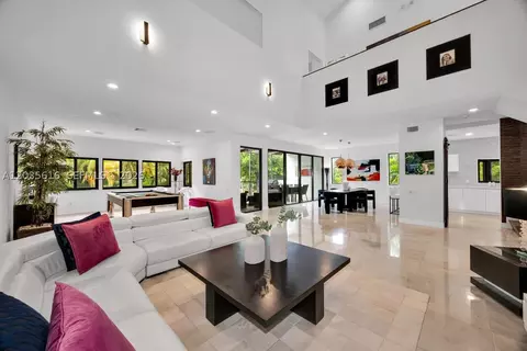 2000 S Bayshore Dr #65, Miami, FL 33133