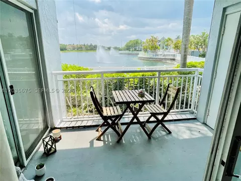 8600 SW 212th St #208, Cutler Bay, FL 33189
