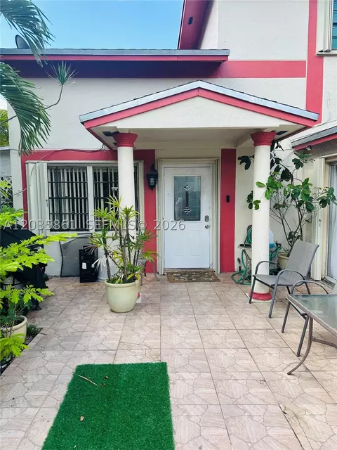 Undisclosed, Miami, FL 33196