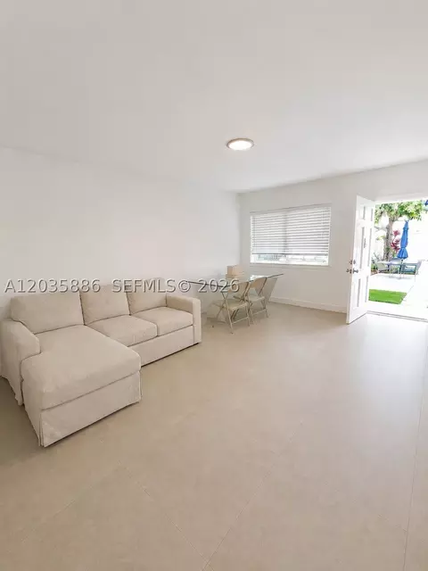 467 Golden Isles Dr #110, Hallandale Beach, FL 33009