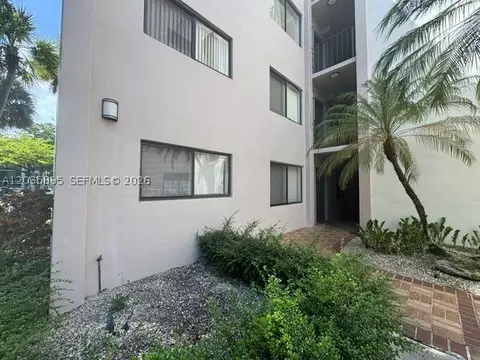 8760 SW 133rd Ave Rd #107, Miami, FL 33183