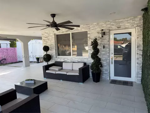 Exterior - 224 E 42nd St, Hialeah, FL 33013 photo 4 of 13