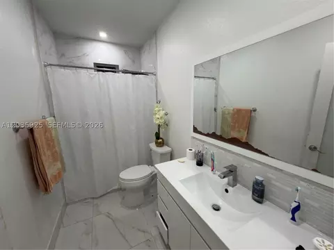Bath - 224 E 42nd St, Hialeah, FL 33013 photo 1 of 12