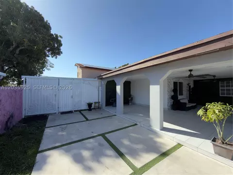 Exterior - 224 E 42nd St, Hialeah, FL 33013 photo 5 of 13