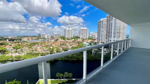 20505 E Country Club Dr #1639, Aventura, FL 33180