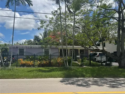 11290 SW 47th Ter, Miami, FL 33165