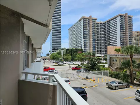 Undisclosed, Hallandale Beach, FL 33009