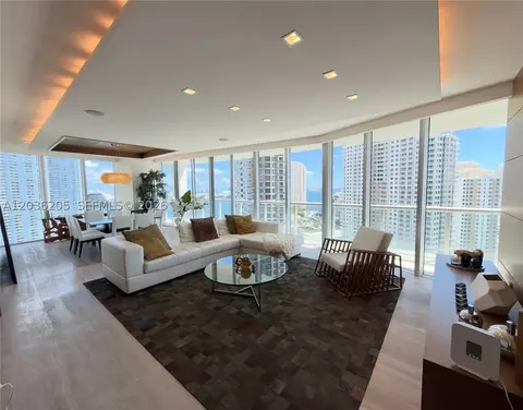 465 Brickell Ave #2101, Miami, FL 33131