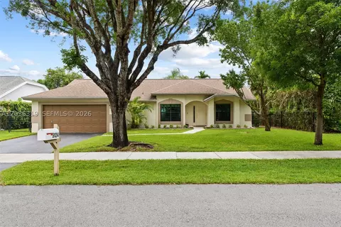 5124 NW 51st Ter, Coconut Creek, FL 33073