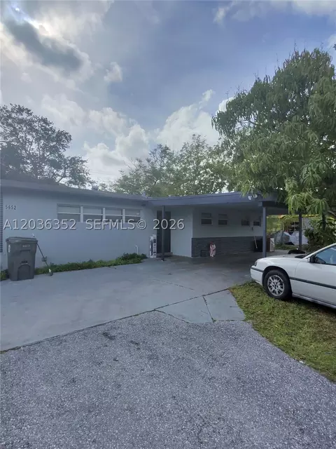5652 Parke Ave, West Palm Beach, FL 33407