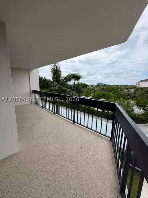 2400 Presidential Way #403, West Palm Beach, FL 33401