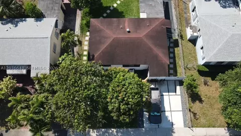 150 NE 169th Ter, North Miami Beach, FL 33162