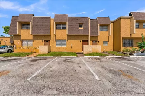 5653 Blueberry Ct # 2, Lauderhill, FL 33313