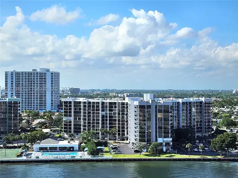 3505 S Ocean Dr #705, Hollywood, FL 33019