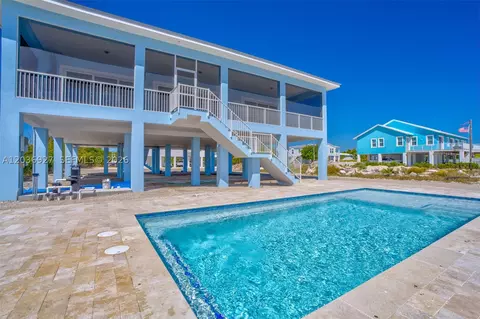 Exterior - 30995 Watson Blvd, Big Pine Key, FL 33043 photo 7 of 7