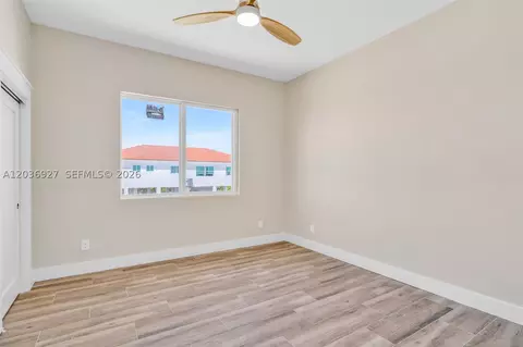 Bedroom - 30995 Watson Blvd, Big Pine Key, FL 33043 photo 5 of 6