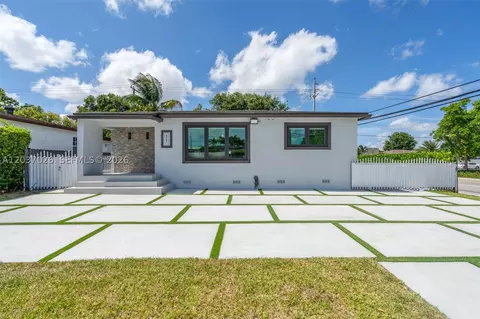 Exterior - 11 W 59th St, Hialeah, FL 33012 photo 2 of 7