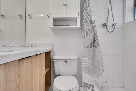 Bath - Undisclosed, Pinecrest, FL 33156 photo 2 of 3