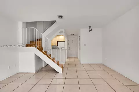 Living - Undisclosed, Pinecrest, FL 33156 photo 4 of 5