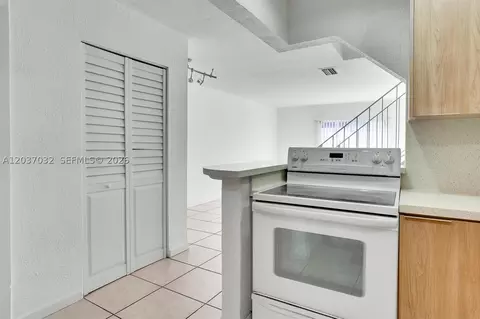 Kitchen - Undisclosed, Pinecrest, FL 33156 photo 4 of 5