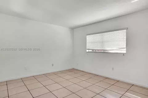 Living - Undisclosed, Pinecrest, FL 33156 photo 5 of 5