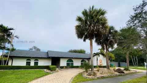 8701 SW 191st St, Cutler Bay, FL 33157