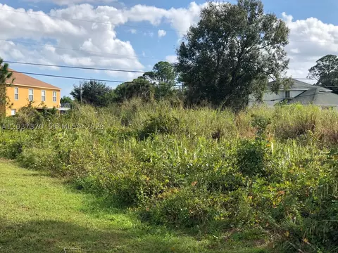 4149 SW Bamberg St, Port St Lucie, FL 34953