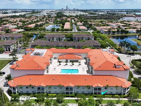 10950 NW 82nd St #115, Doral, FL 33178