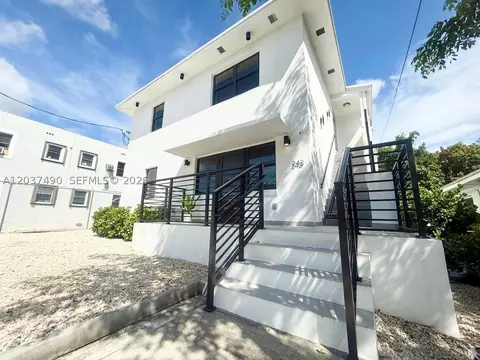 243 NW 32nd St, Miami, FL 33127