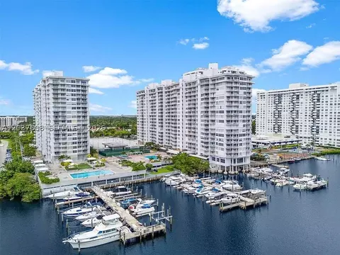 18071 Biscayne Blvd #1401, Aventura, FL 33160